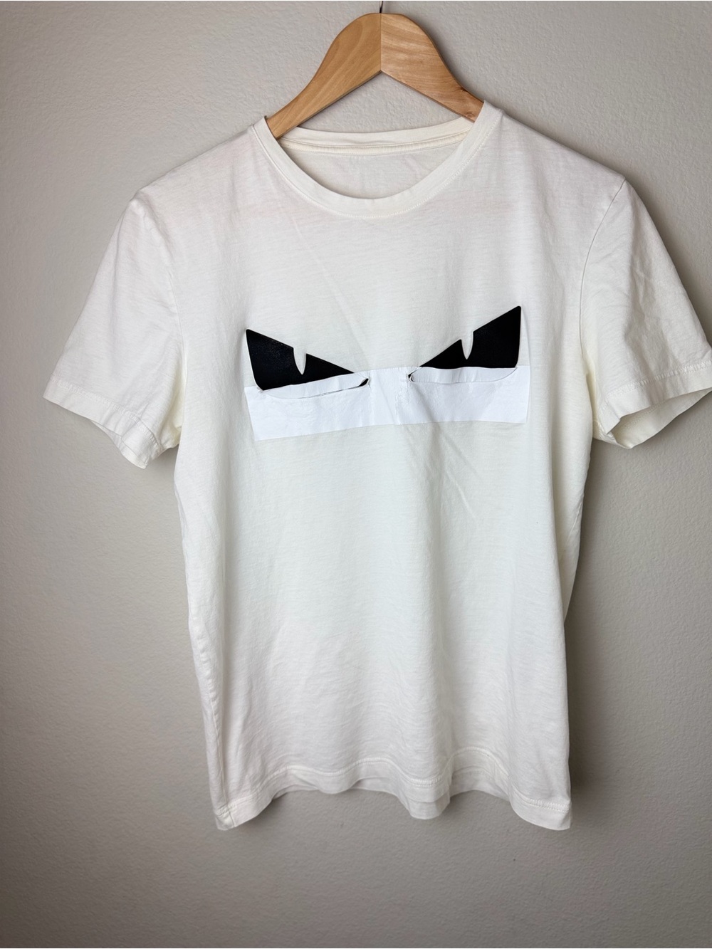 Fendi Men's White Graphic Eye-Detail Crew Neck T-Shirt